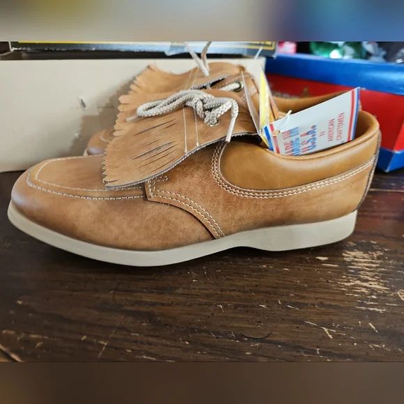 Vintage The Soft Ones By Endicott Johnson Golf Shoes Size 8 NWT - Picture 2 of 14